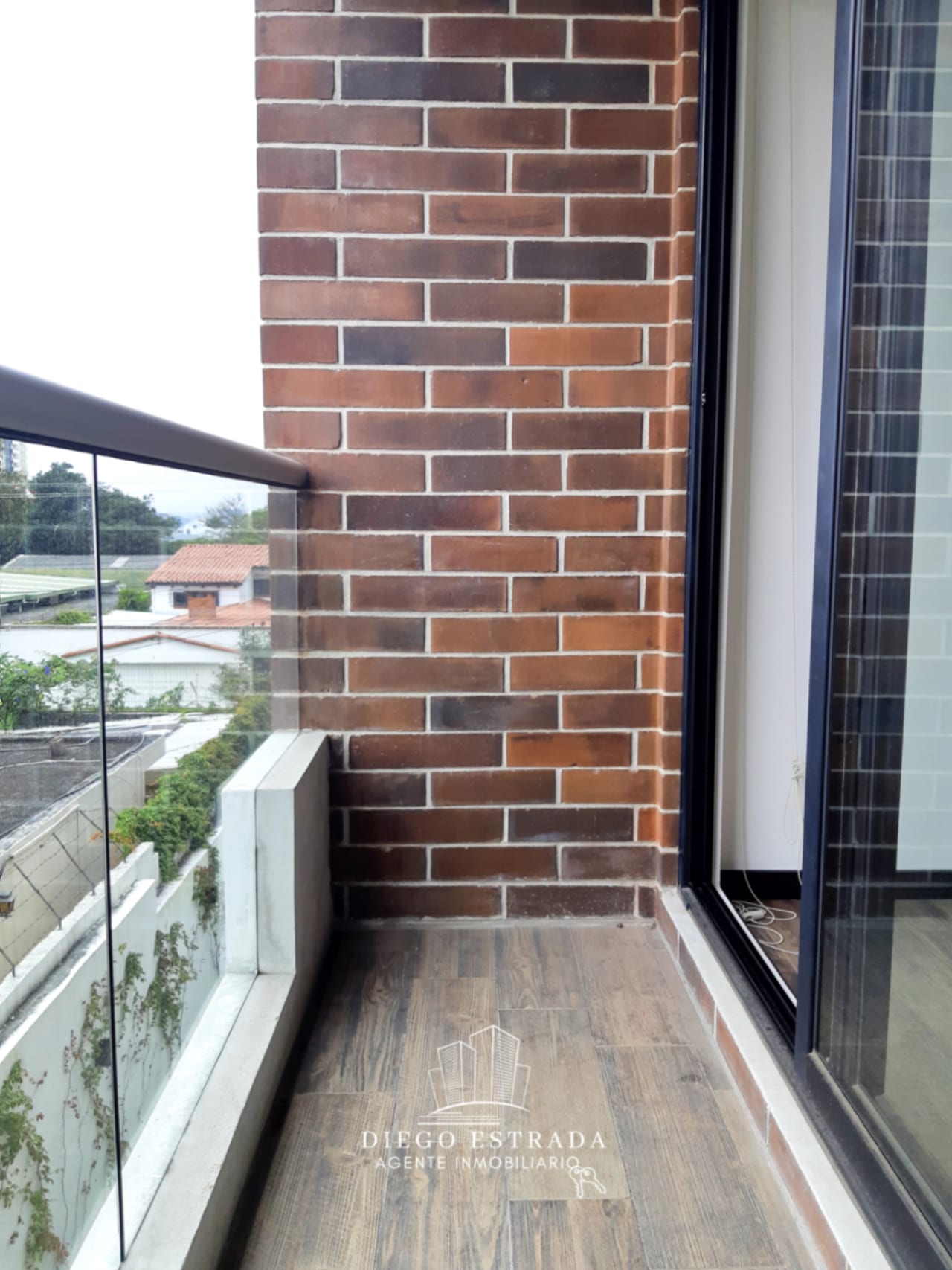 Zona 15, apartamento amplio — foto 6 de 11