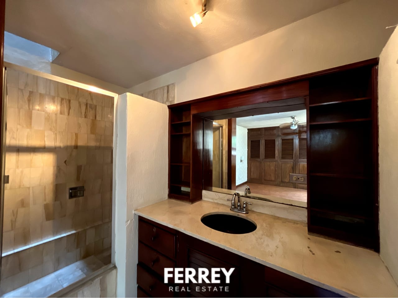 Casa en renta en zona 10 Ubicación 5 Estrellas — foto 11 de 16