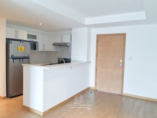 Apartamento en Zona 10, 2 dormitorios  — miniatura 1 de 13