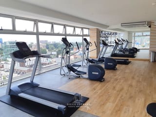 Apartamento en Zona 10, 2 dormitorios  — miniatura 3 de 13