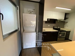 Apartamento con balcón y terraza — miniatura 5 de 12