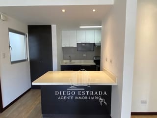 Apartamento con balcón y terraza — miniatura 11 de 12