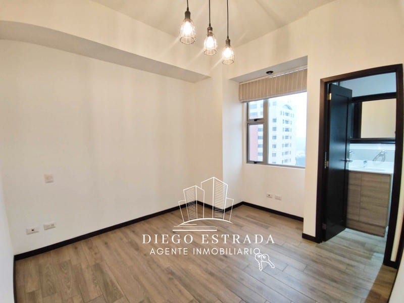 Apartamento de lujo en buena ubicación — foto 7 de 14