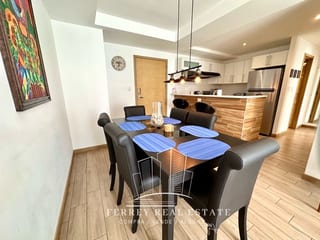 Apartamento full amueblado, ZONA 10 — miniatura 5 de 16