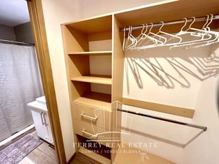 Apartamento full amueblado, ZONA 10 — miniatura 14 de 16