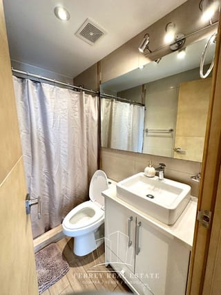 Apartamento full amueblado, ZONA 10 — miniatura 6 de 16
