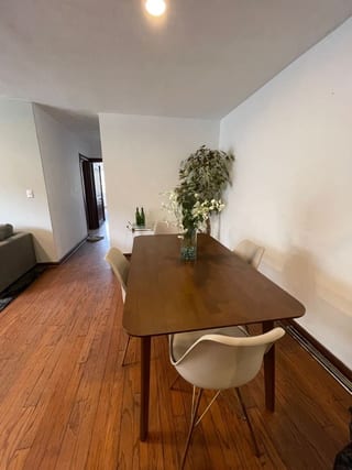 Zona 14, Apartamento amueblado de 2 dormitorios  — miniatura 2 de 17