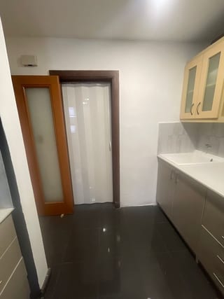Zona 14, Apartamento amueblado de 2 dormitorios  — miniatura 11 de 17