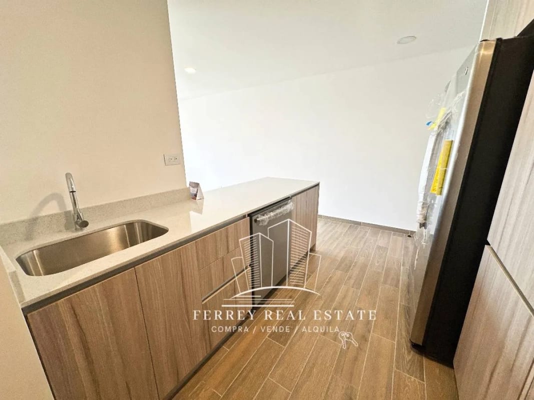 Zona 14, apartamento con cuarto de servicio — foto 6 de 16