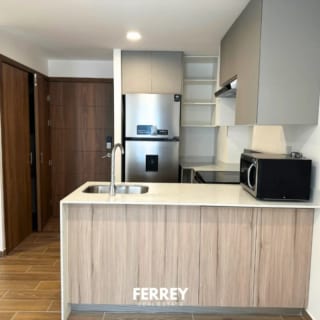 1 habitación en zona 14 — miniatura 3 de 10