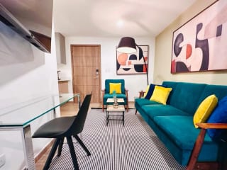 Apartamento amueblado zona 14 — miniatura 1 de 17