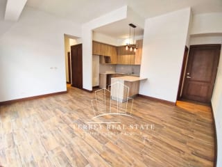 Zona 10, apartamento de 3 habitaciones — miniatura 1 de 9