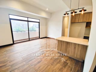 Zona 10, apartamento de 3 habitaciones — miniatura 2 de 9