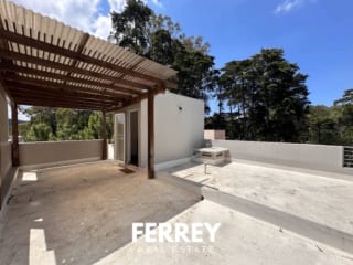 Oportunidad Unica / Casa con terraza privada — miniatura 1 de 17