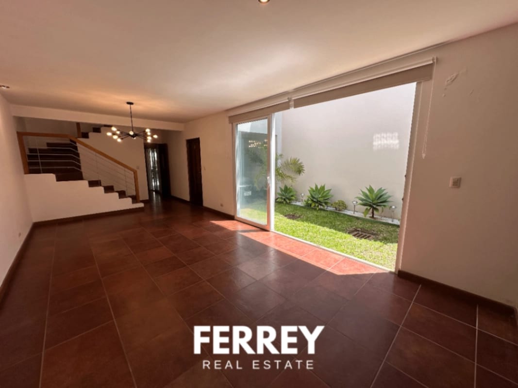 Oportunidad Unica / Casa con terraza privada — foto 16 de 17