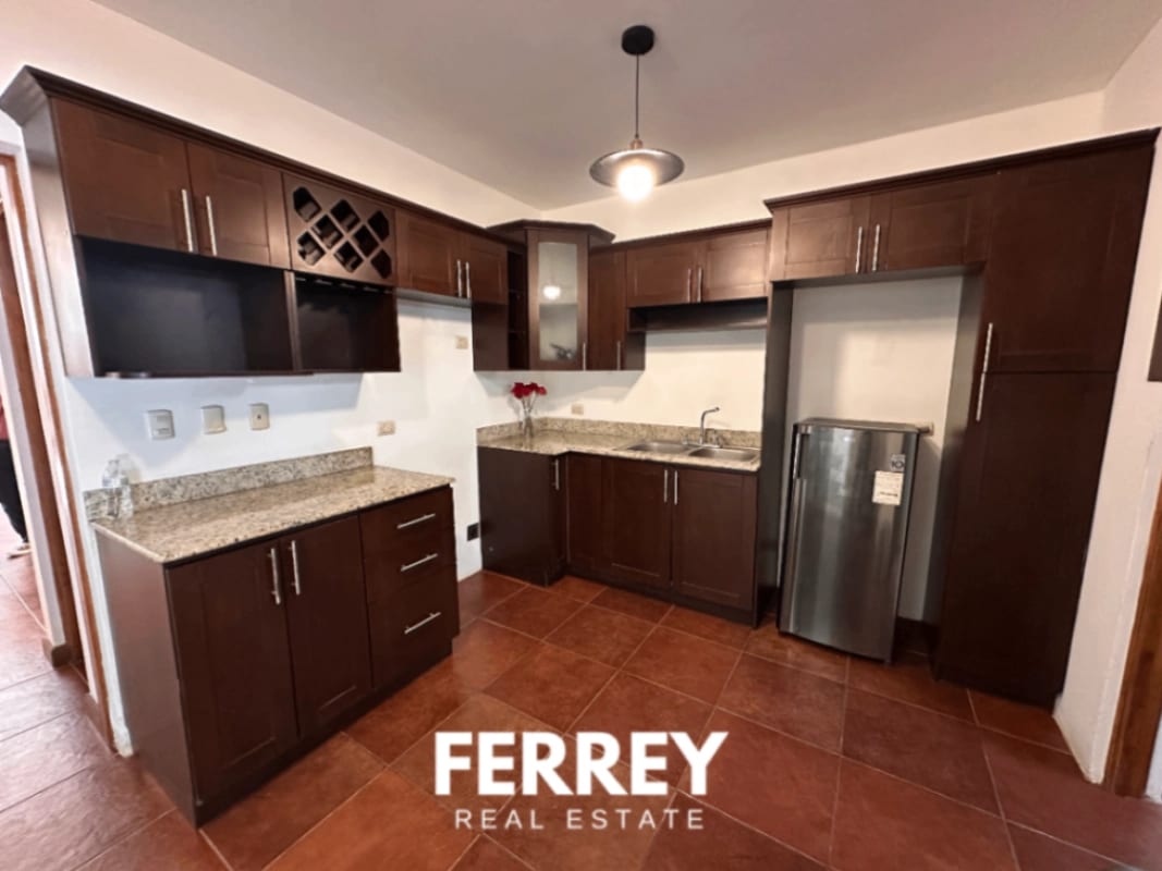 Oportunidad Unica / Casa con terraza privada — foto 14 de 17