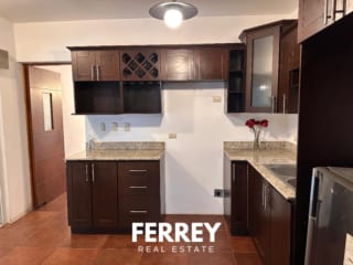 Oportunidad Unica / Casa con terraza privada — miniatura 13 de 17