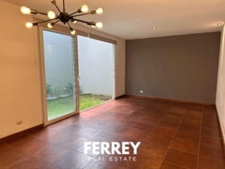 Oportunidad Unica / Casa con terraza privada — miniatura 9 de 17