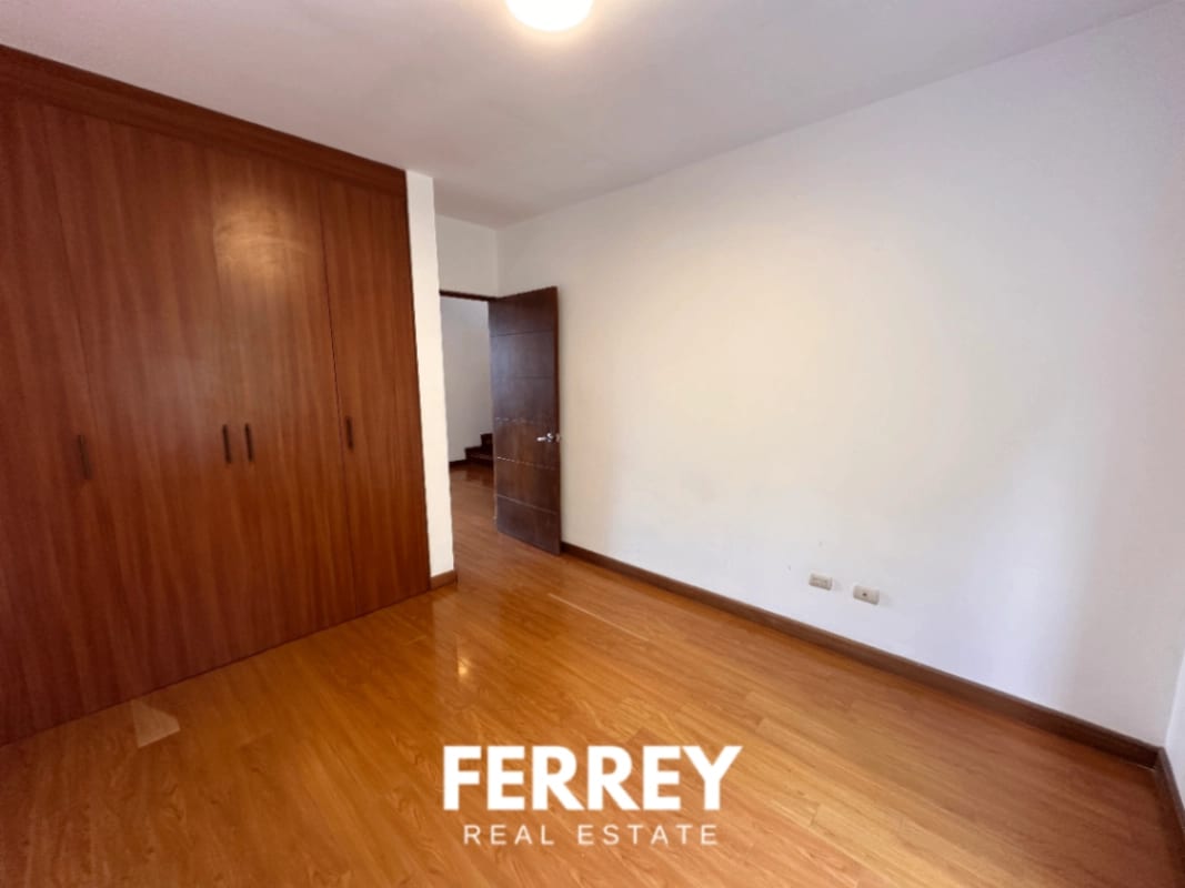 Oportunidad Unica / Casa con terraza privada — foto 7 de 17