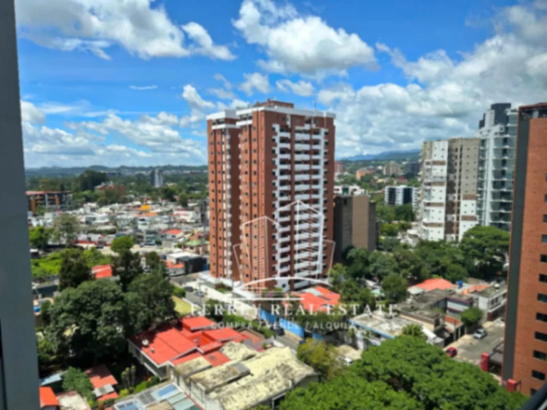 PARQUE 10, APTO DE 3 DORMITORIOS — foto 2 de 17